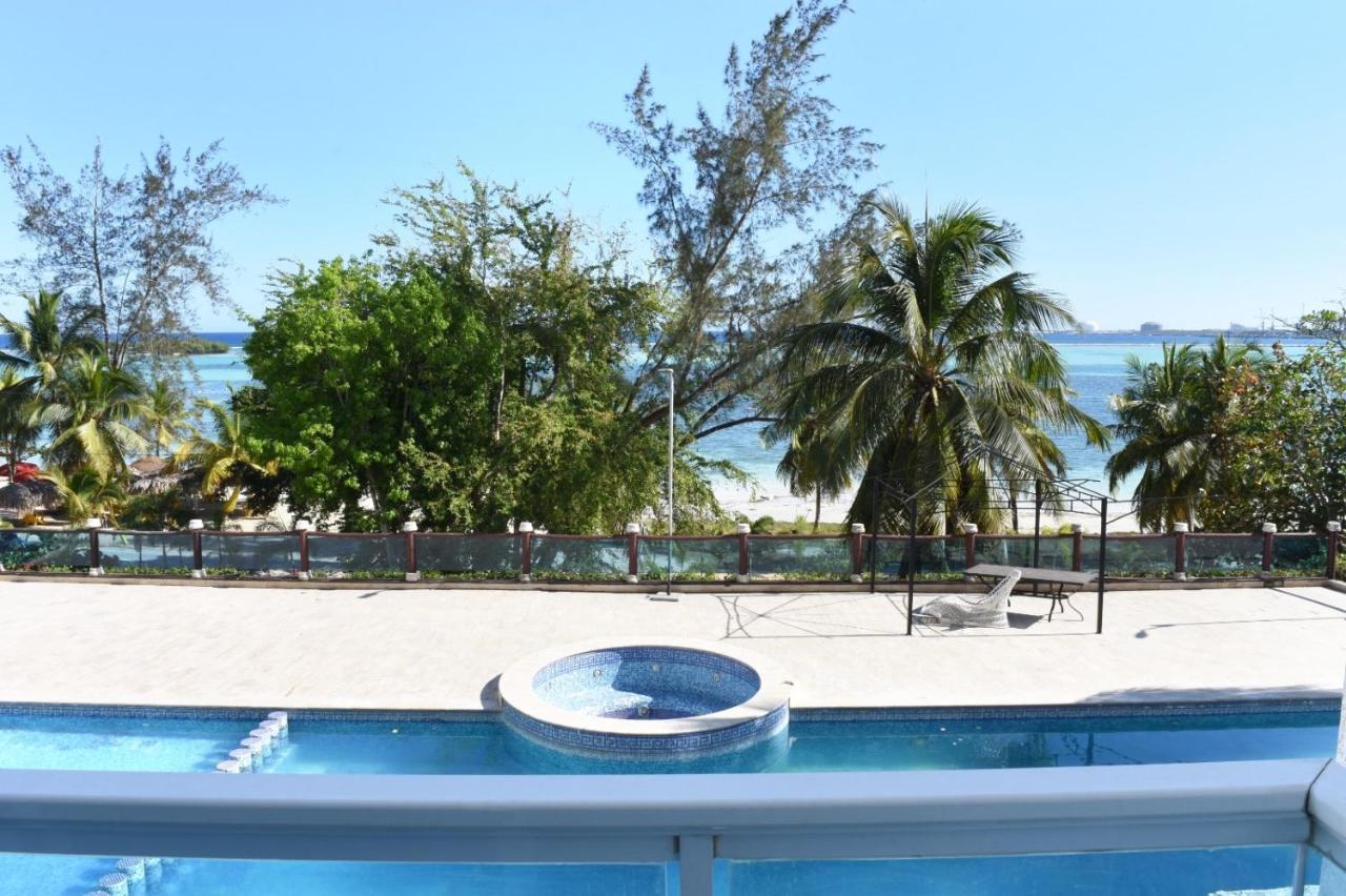 Dream Village Boca Chica Frente A La Playa Esterno foto